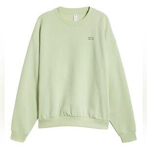 Alo Yoga Accolade Sweatshirt in Matcha